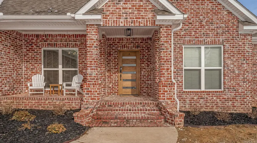 817 Gloucester Close, Jonesboro, AR 72405 - #3