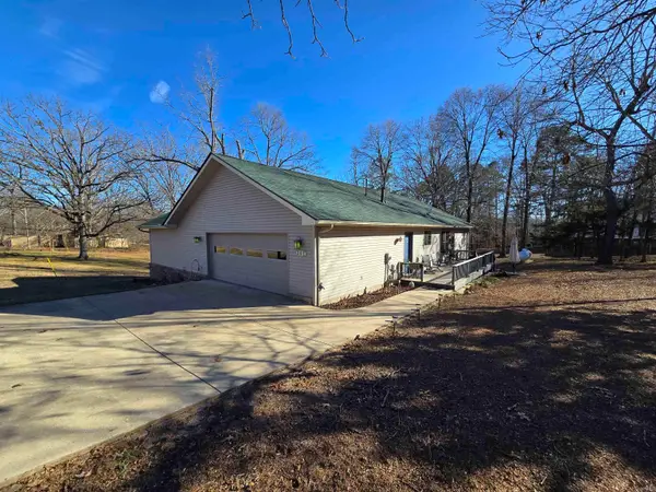 201 Coon Ridge Road, Lakeview, AR 72642