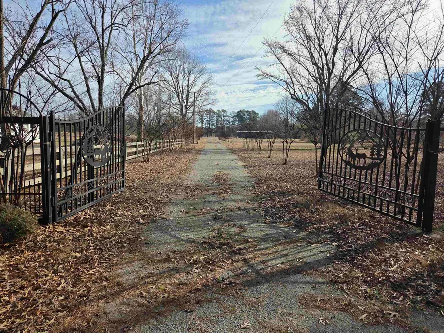 Address Withheld By Seller, Pine Bluff, AR 71603 - Image #3