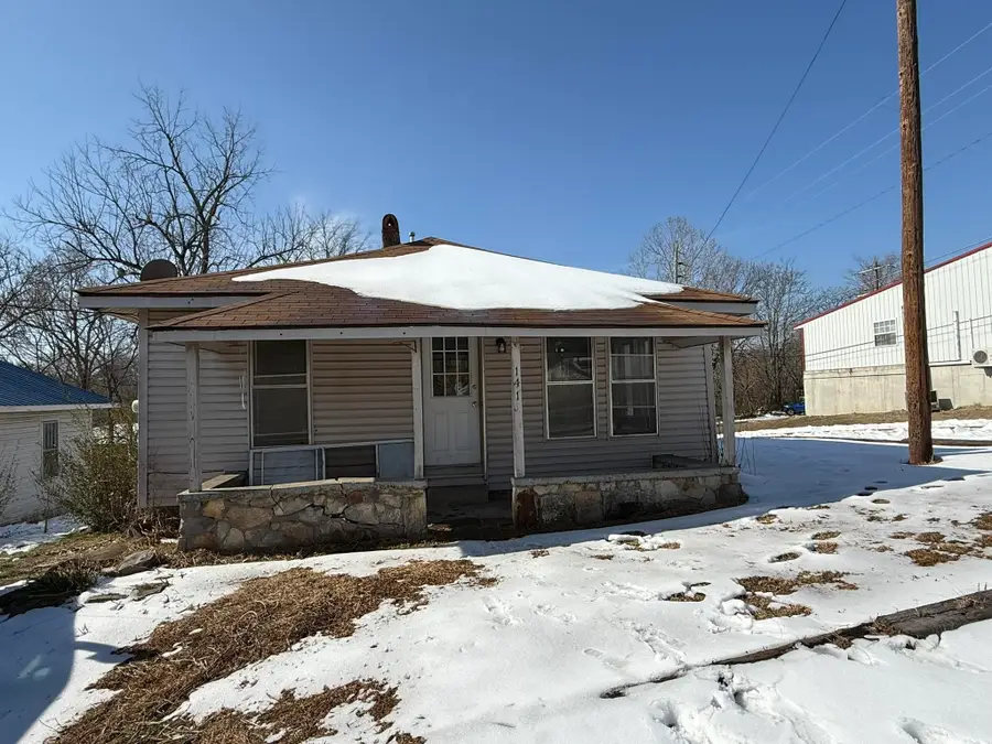 60 S. Lunen Street, Melbourne, AR 72556 - #2