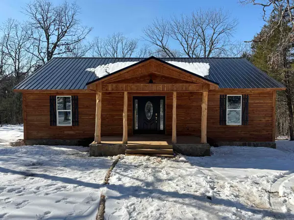 75 Black Oak, Pleasant Plains, AR 72568