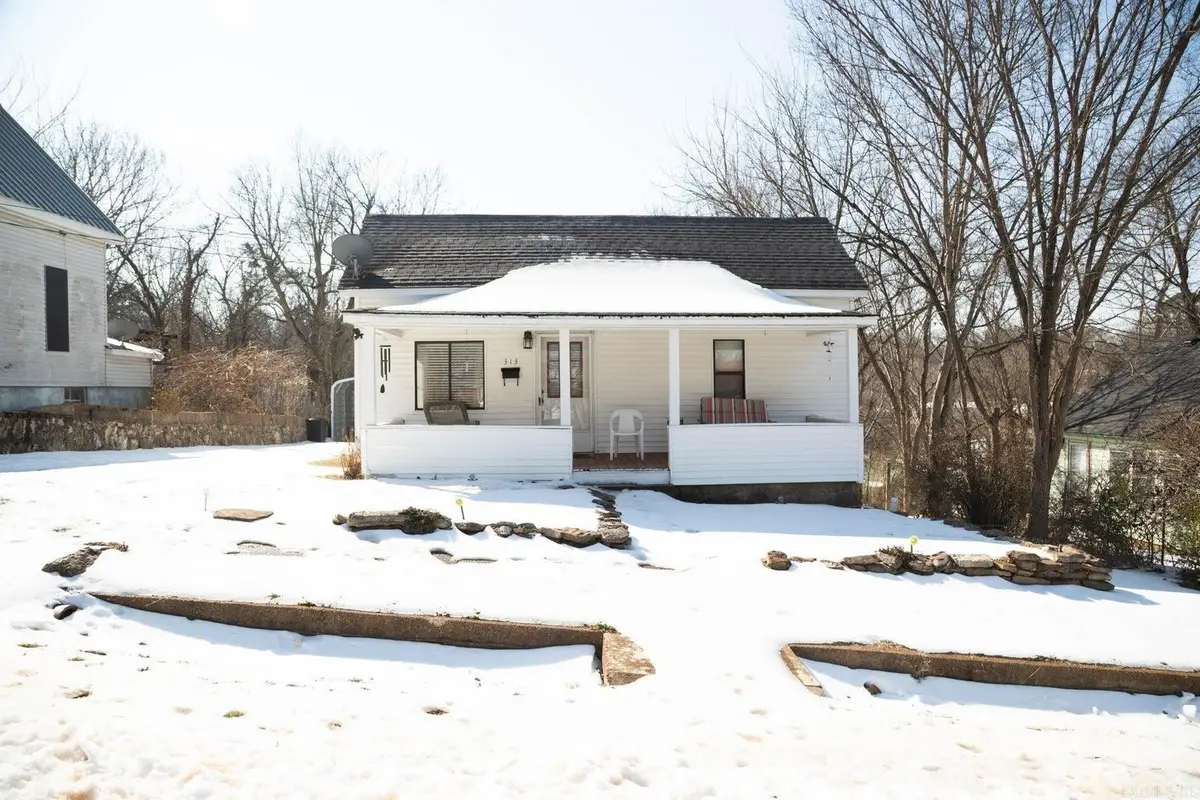 313 N 3rd Street, Thayer, MO 65791 - #1