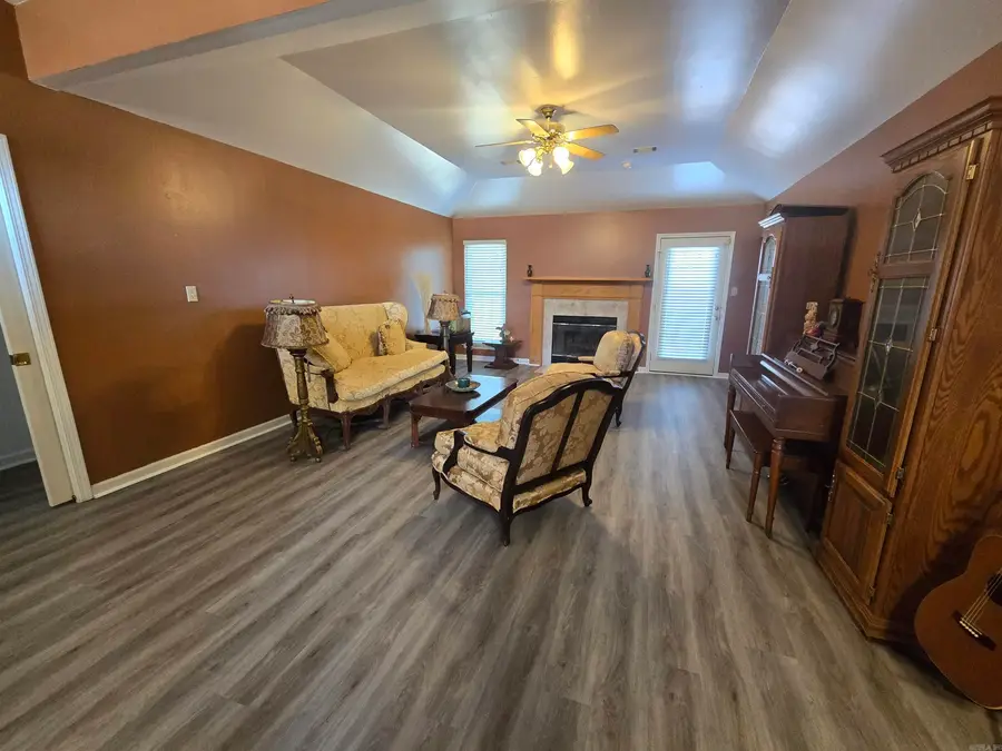 31 Turquoise Drive, Maumelle, AR 72113 - Image #2