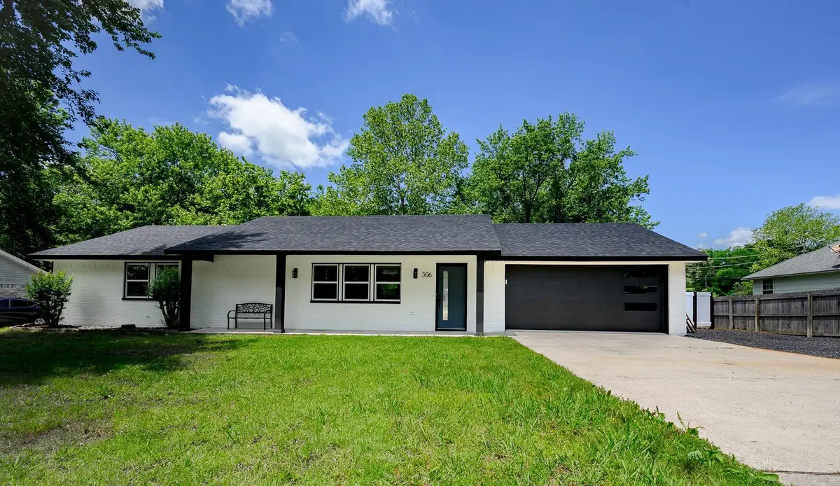 306 Gary Dr., Mena, AR 71953 - Image #1