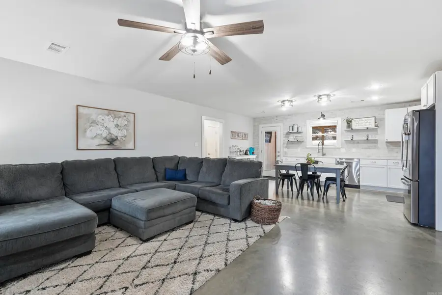 243 Highway 285 N, Greenbrier, AR 72058 - Image #2