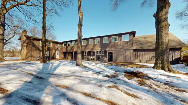 1910 Hillman Street, Conway, AR 72034