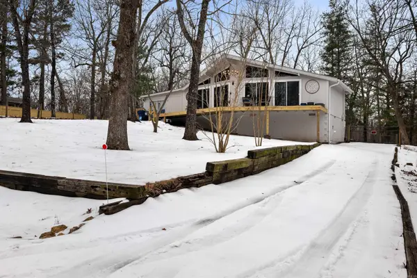 8 Nakoma Drive, Cherokee Village, AR 72529