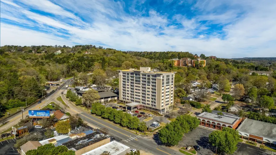 3700 Cantrell Road #1103 #1103, Little Rock, AR 72202 - Image #2