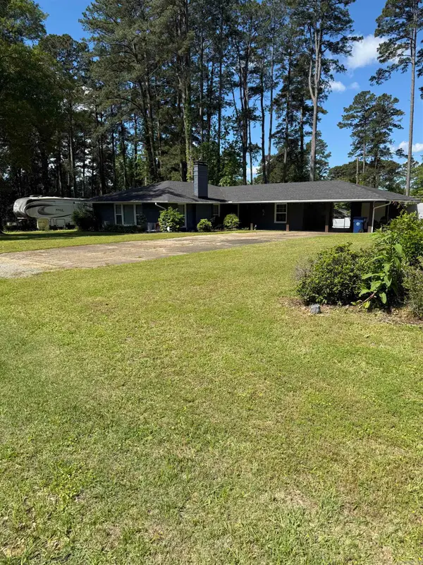 230 Berg Avenue, Camden, AR 71701