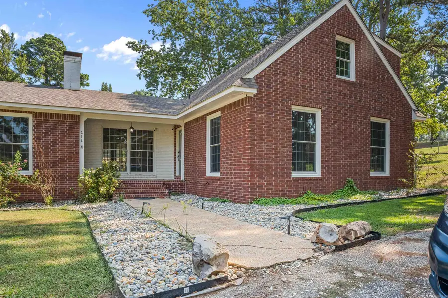 212 Country Club Rd, Malvern, AR 72104 - Image #2