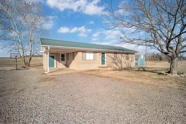 1433 Hwy 213, Hattieville, AR 72063