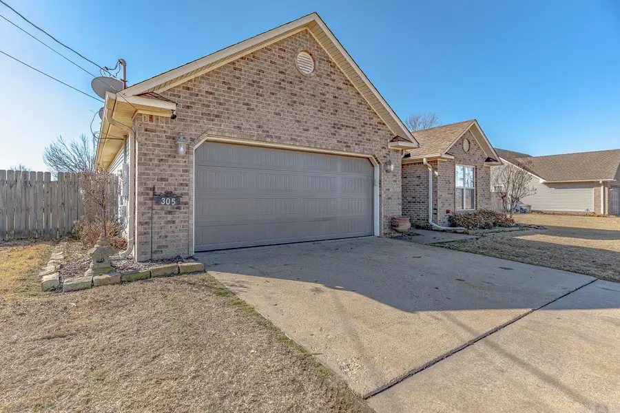 305 Amber Dr, Harrisburg, AR 72432 - Image #3