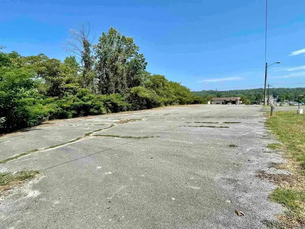 916 S 7th, Heber Springs, AR 72543