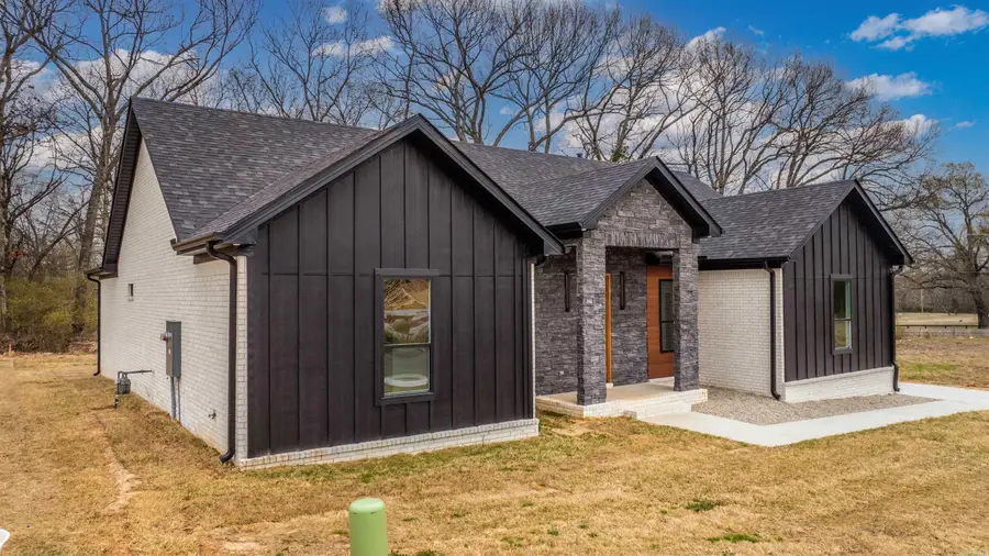 16 Avondale Road, Cabot, AR 72023 - #2