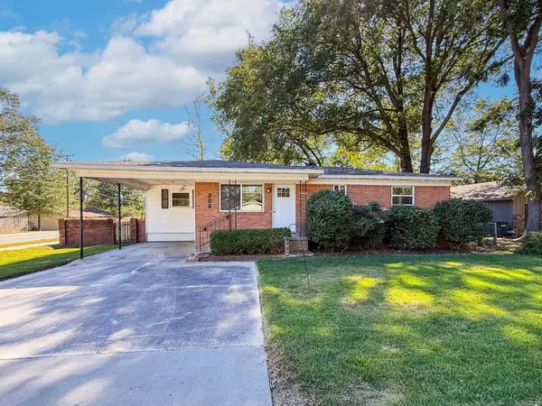 208 Calloway Avenue, Sherwood, AR 72120