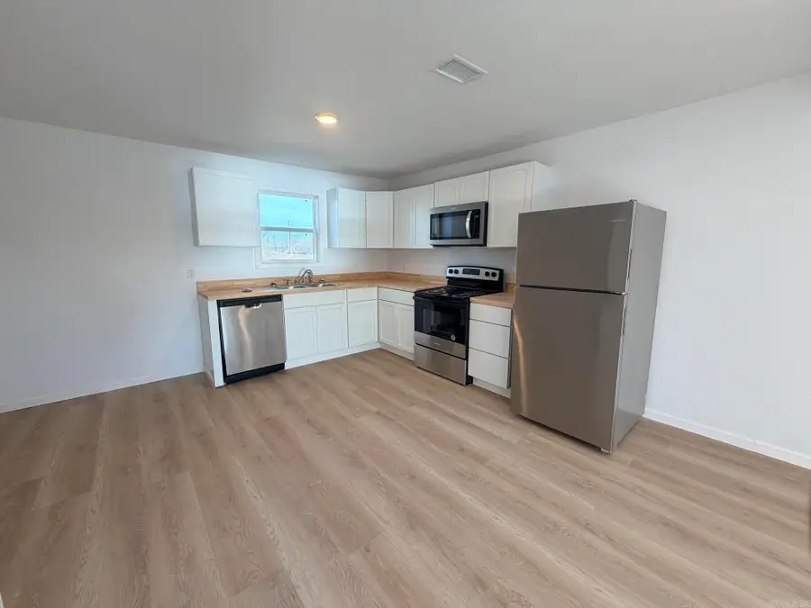 1205 W Hunt St, Paragould, AR 72450 - Image #3