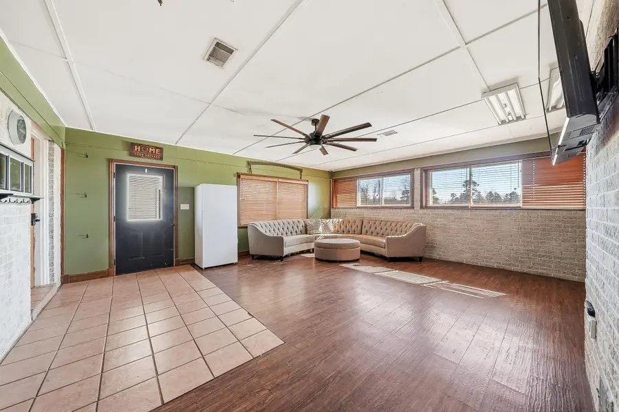 1335 Chapel Hill Road, De Queen, AR 71832 - #2