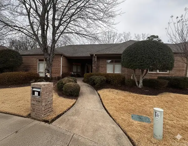 51 Hunters Green Circle, Little Rock, AR 72211