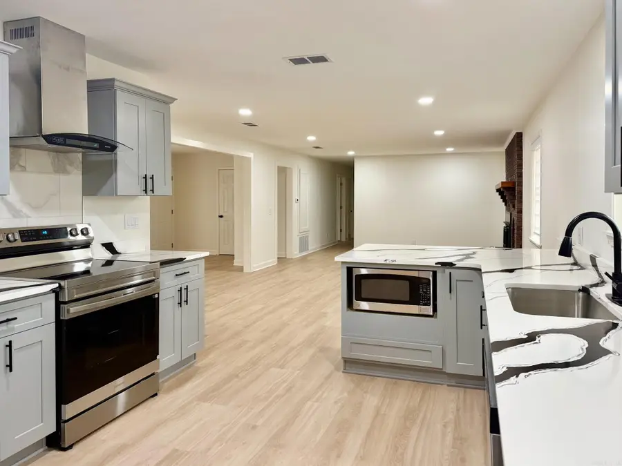 2818 Sylvia Street, Arkadelphia, AR 71923 - #2