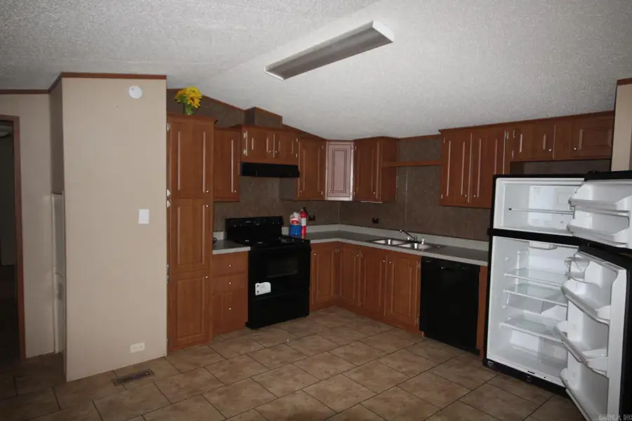 115 J.b. Steel Dr., Nashville, AR 71852 - #3