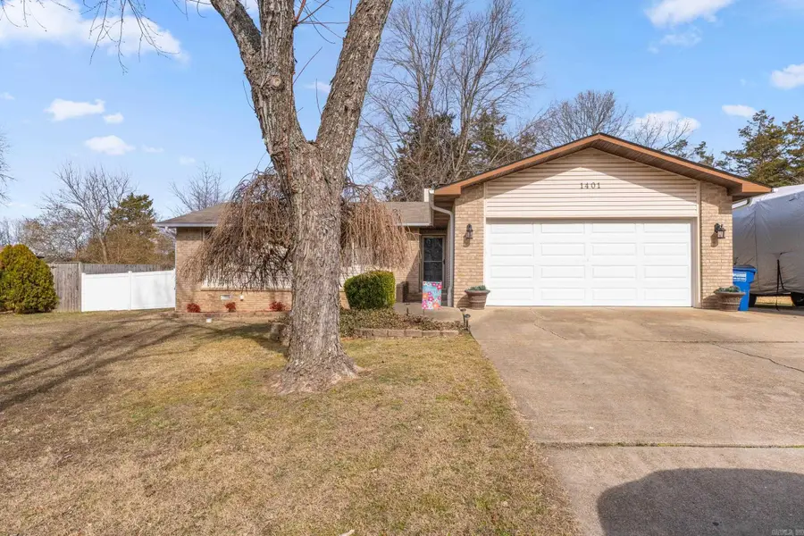 1401 S Kingswood Way, Mountain Home, AR 72653 - #2