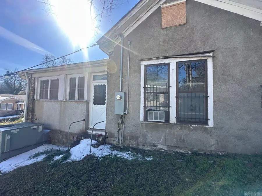 325 Grove Street, Hot Springs, AR 71901 - #3