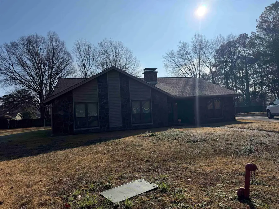 6 Cromwell Cove, Pine Bluff, AR 71603 - #2