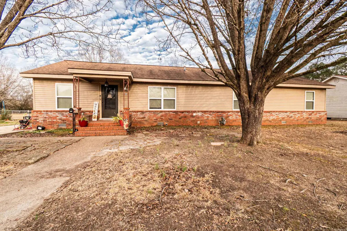 207 Tabor Avenue, Camden, AR 71701 - #1