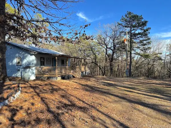 738 Sunnyland Road, Calico Rock, AR 72519