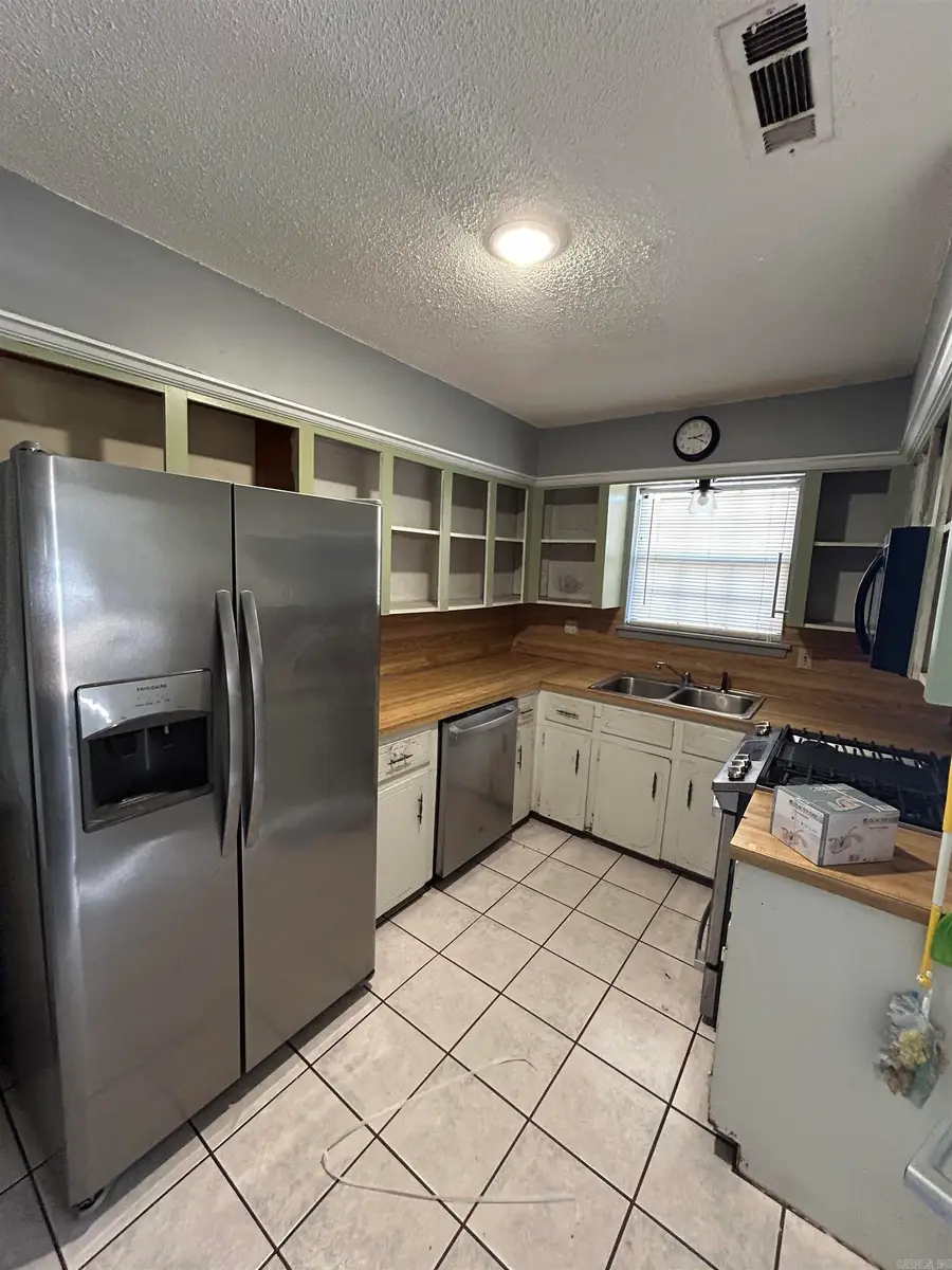 2696 Lakeside Dr Drive, Benton, AR 72019 - #2