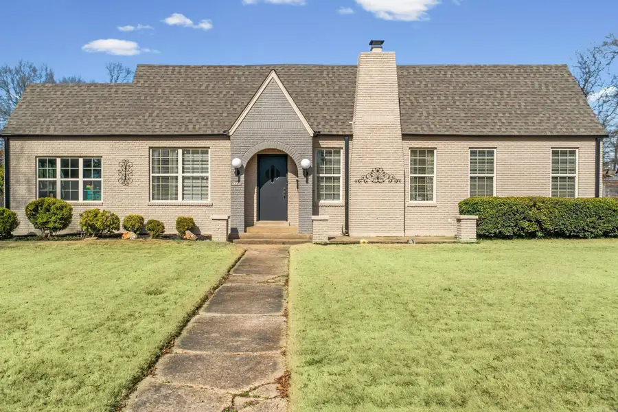 1104 E Hamilton Avenue, Wynne, AR 72396 - #2