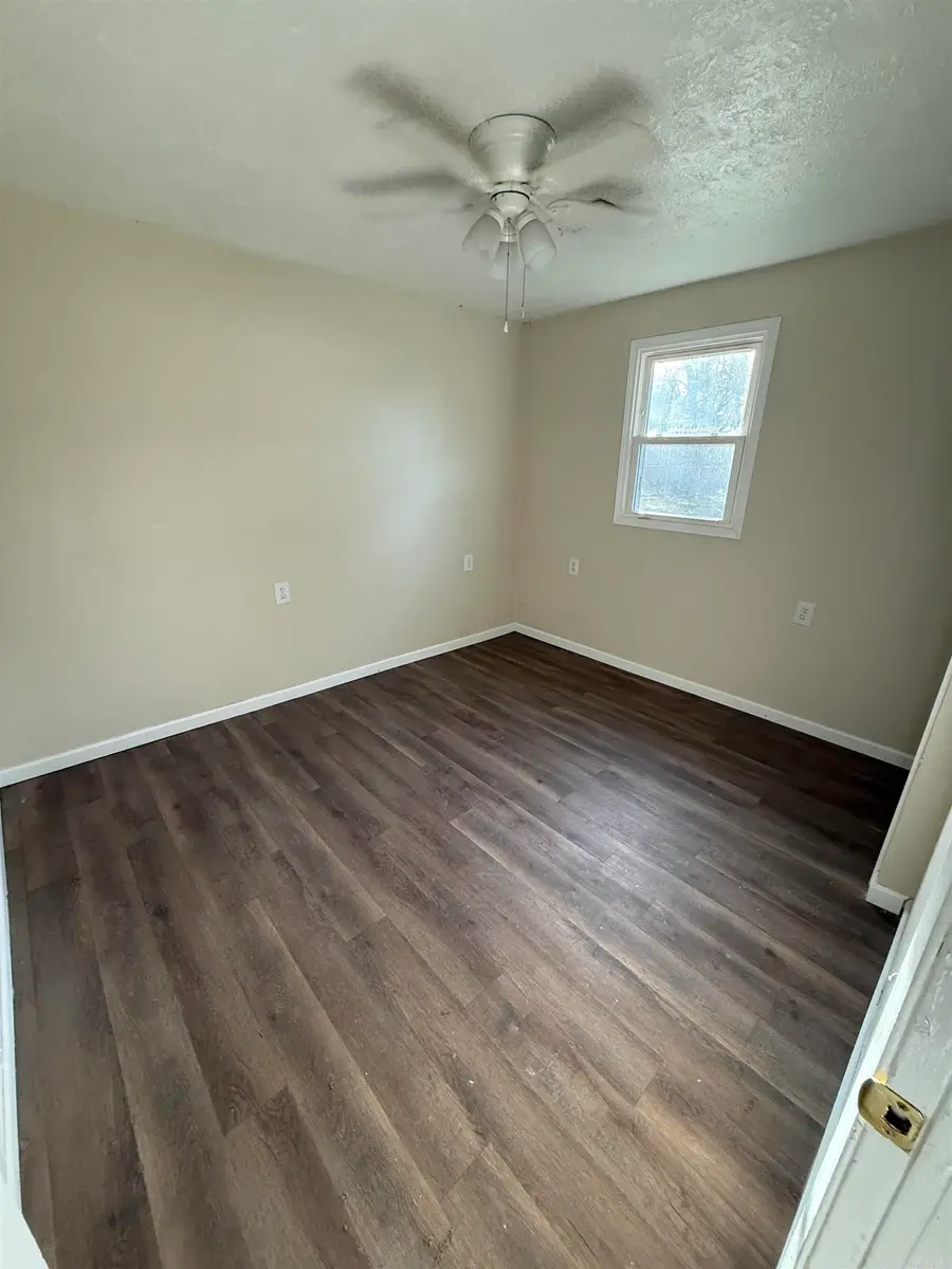 106 S 15th Avenue, Paragould, AR 72450 - #3