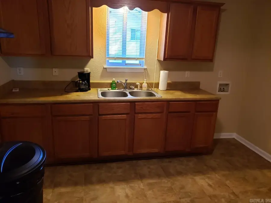 804 W 37th St, North Little Rock, AR 72118 - #2