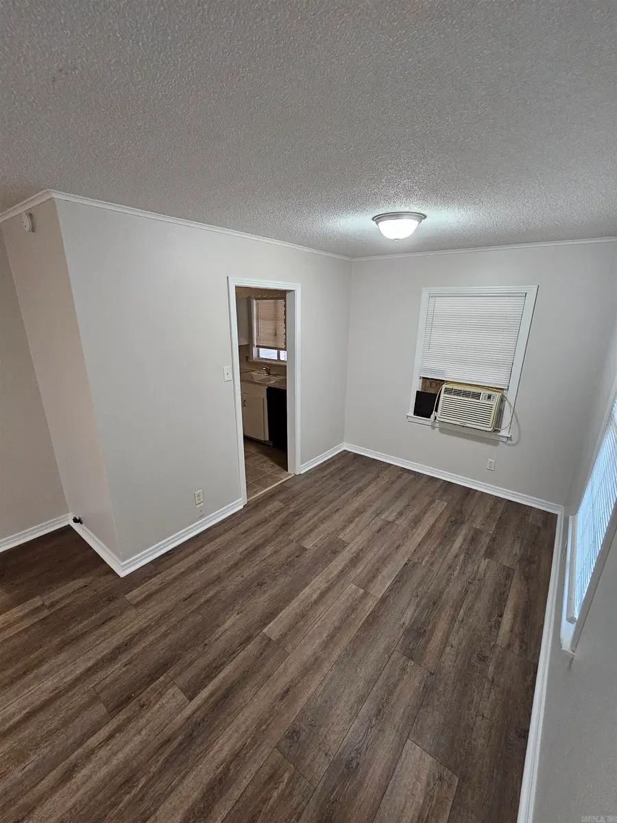 11 Hays Ct, North Little Rock, AR 72118 - #2