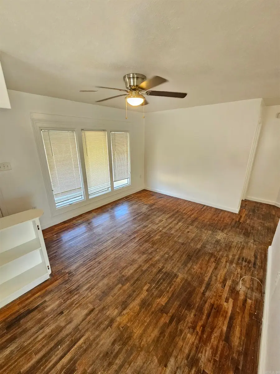 600 W 51st St, North Little Rock, AR 72118 - #2