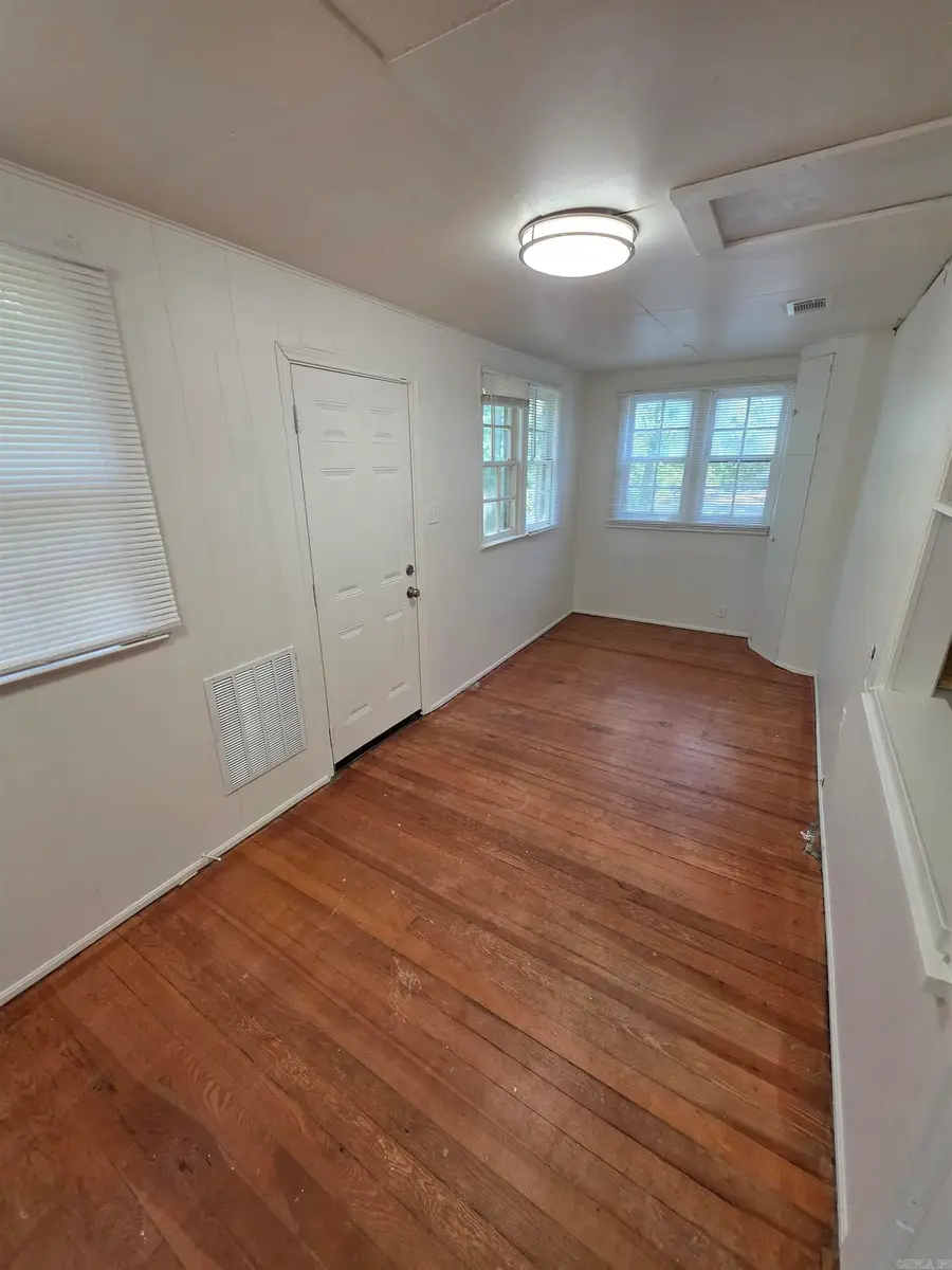 2501 S Tyler St, Little Rock, AR 72204 - #2