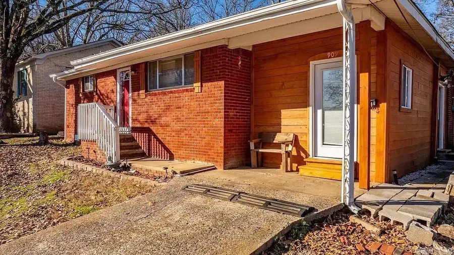 909 W 54th St Street, North Little Rock, AR 72118 - #2