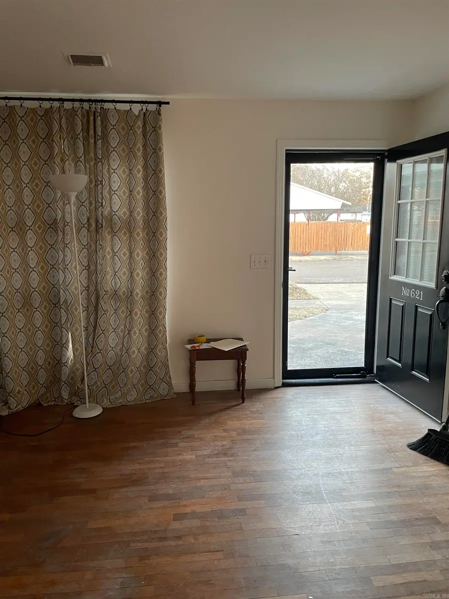 621 N Lemons Street, Wynne, AR 72396 - #3