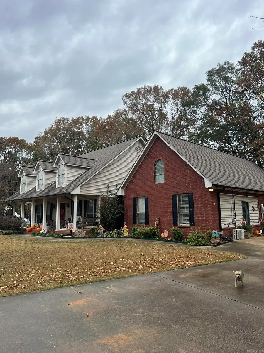 9 Fair Beauty Avenue, Nashville, AR 71852 - #3