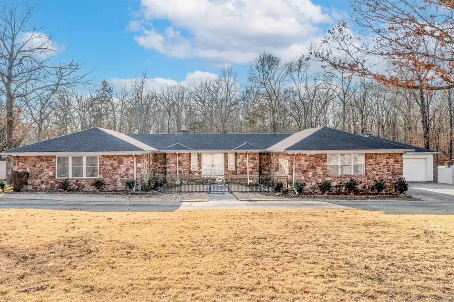 11809 Timber Creek Road, North Little Rock, AR 72118 - #2