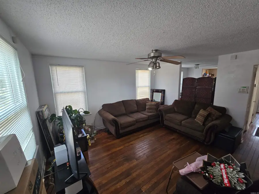 1909 S Pierce St, Little Rock, AR 72204 - #2