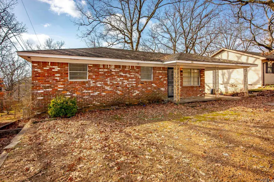 706 W 56th Street, North Little Rock, AR 72118 - #2