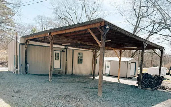 302 W Cedar Street, De Valls Bluff, AR 72041