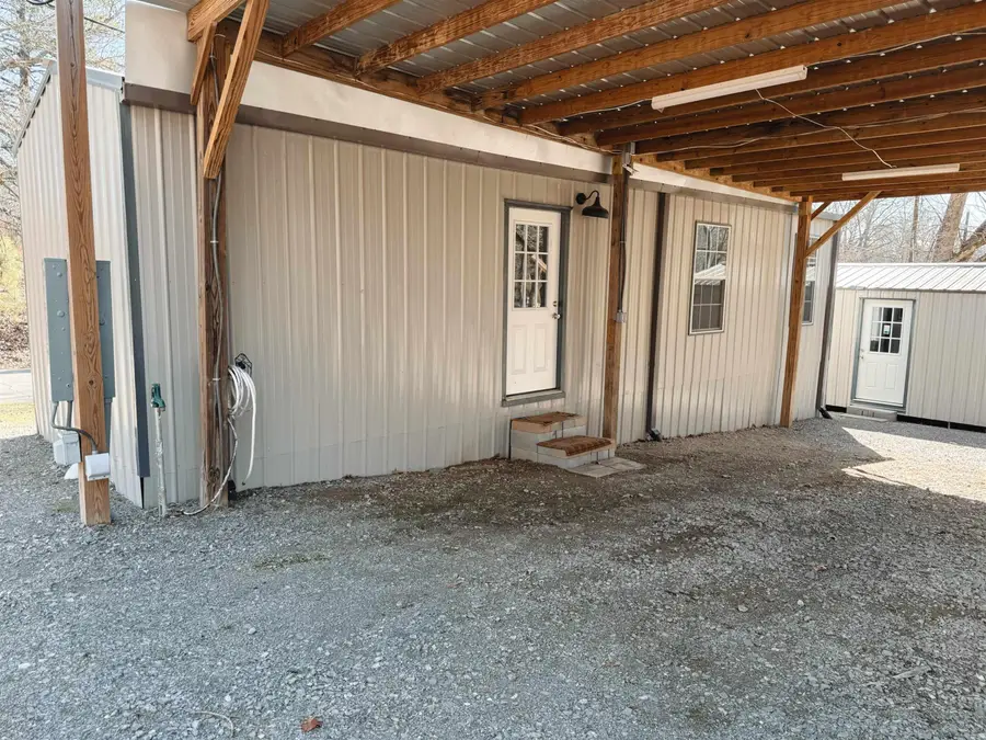 302 W Cedar Street, De Valls Bluff, AR 72041 - #2