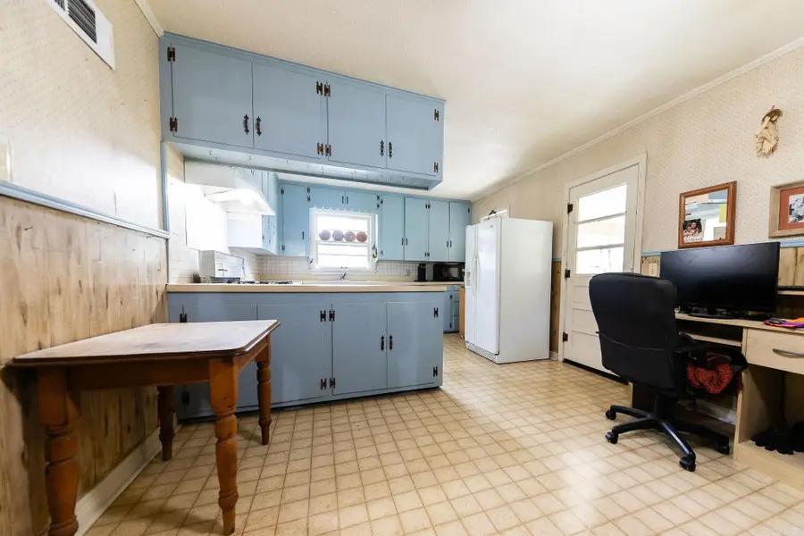 1701 W 4th, Fordyce, AR 71742 - #2