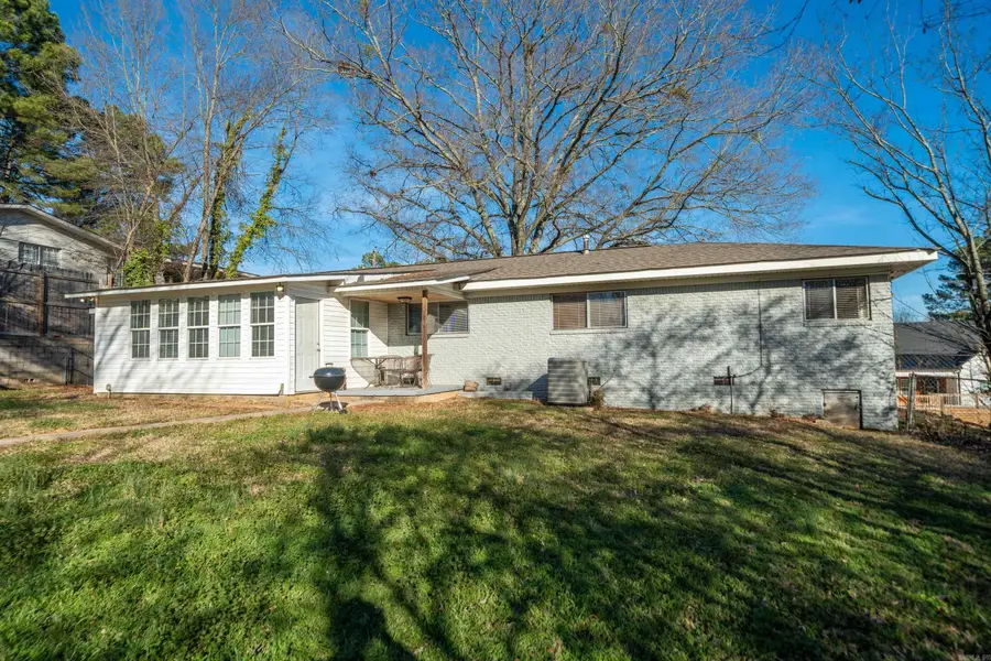 904 Richard Street, Hot Springs, AR 71913 - #2