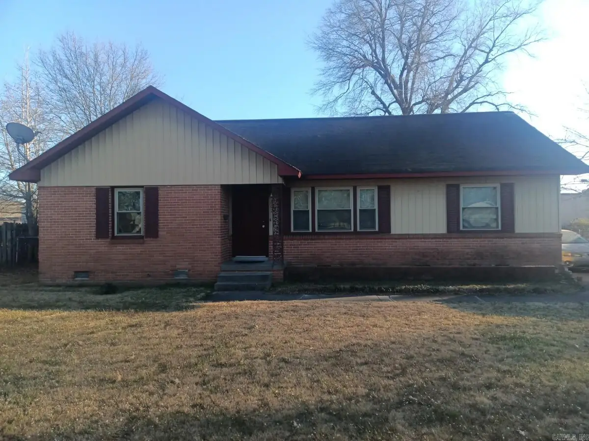 202 W 27, Pine Bluff, AR 71603 - #1