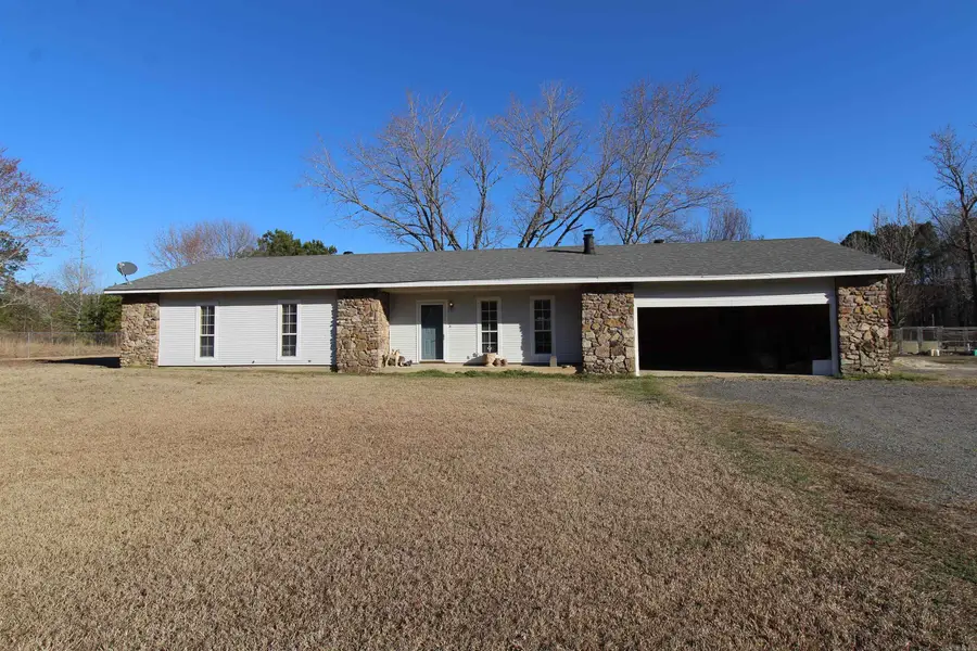612 Sanders Dr, Redfield, AR 72132 - #2
