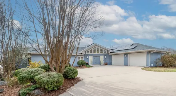 17 Breezewood Cove, Maumelle, AR 72113
