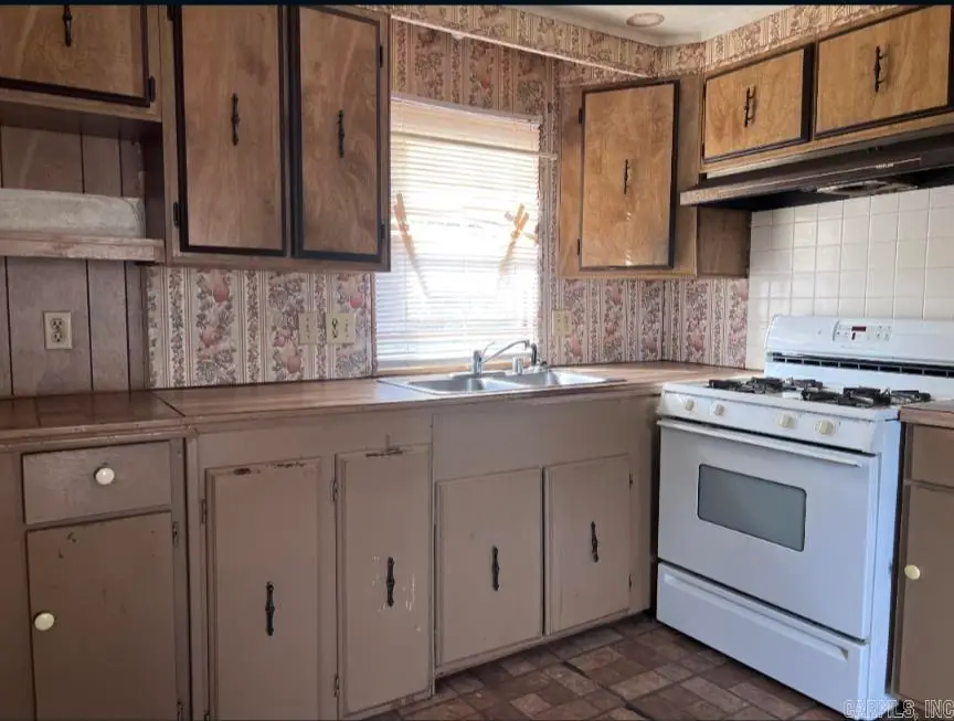 6824 Myrtle Drive, Mabelvale, AR 72103 - #3